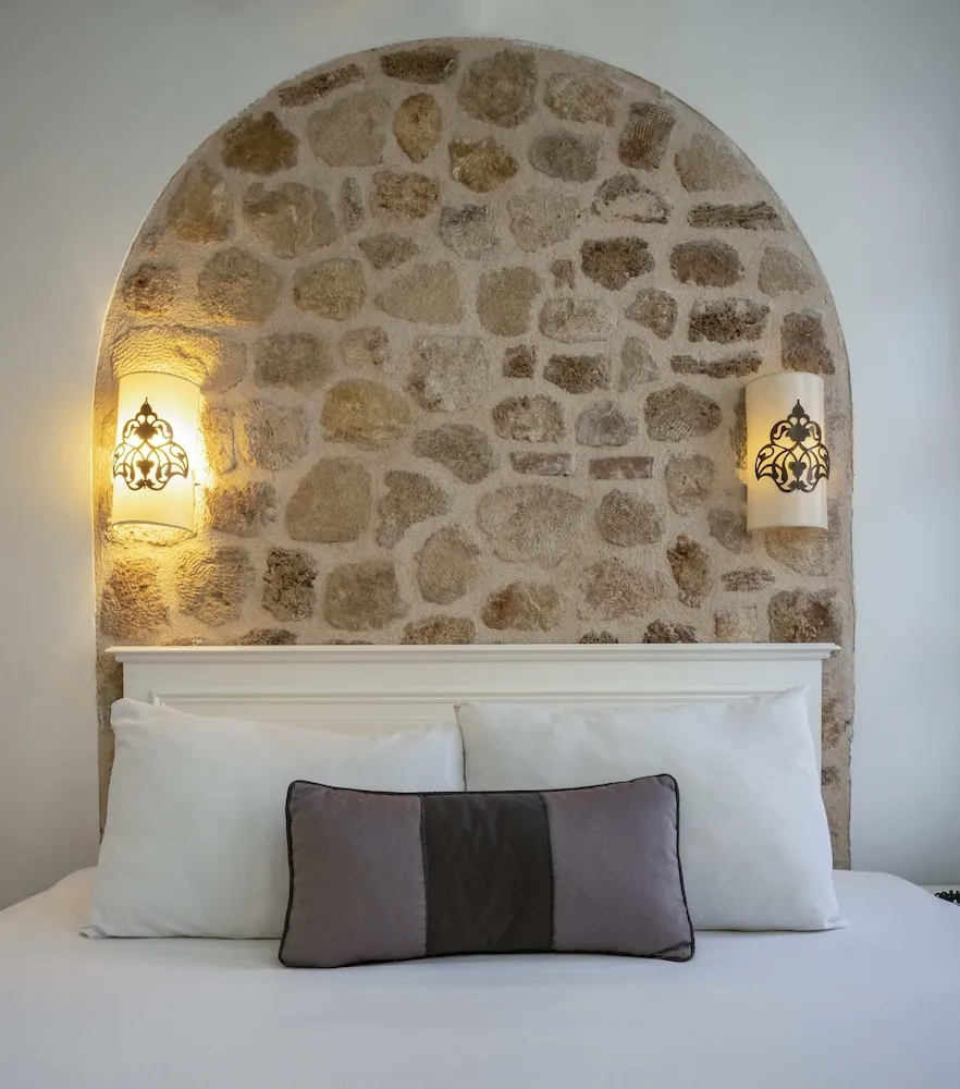 Standard Oda, Sigara İçilmez, Şehir Manzaralı