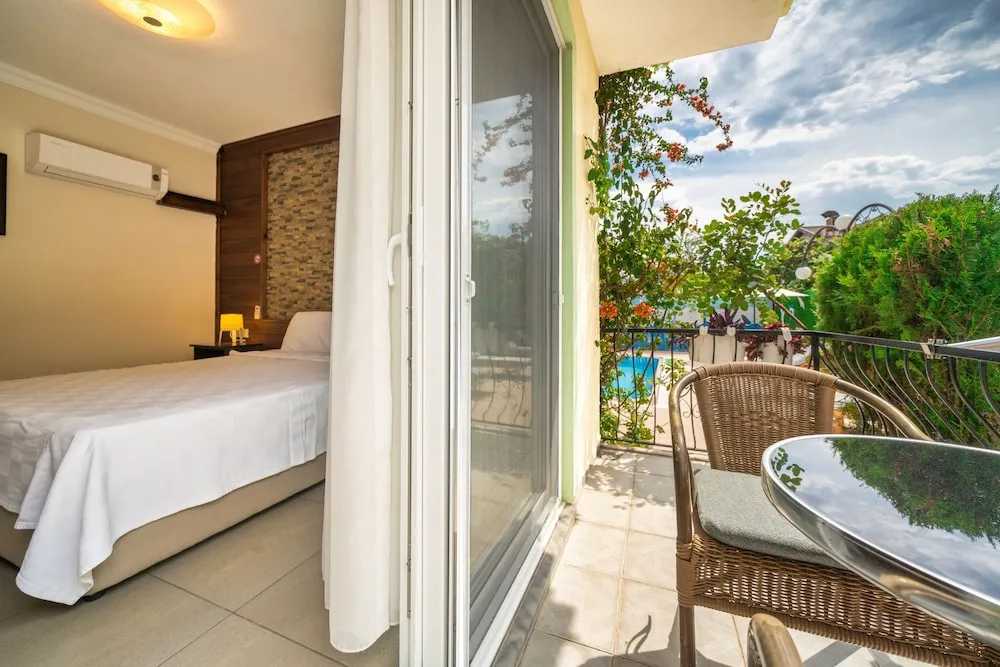 Double or Twin Room with Balcony