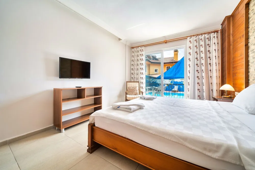 Double or Twin Room with Balcony