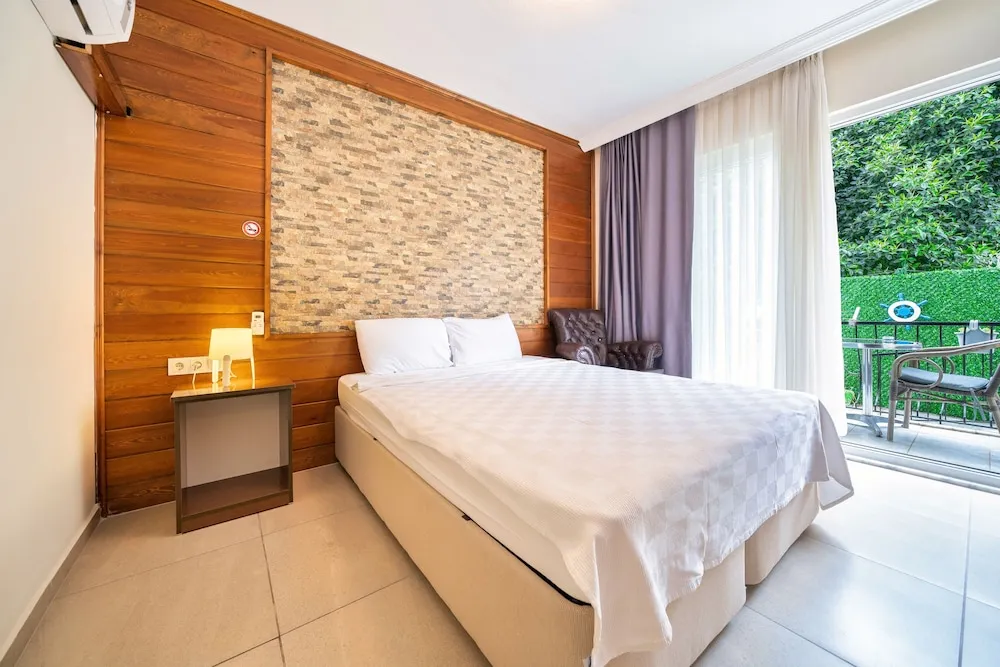 Double or Twin Room with Balcony