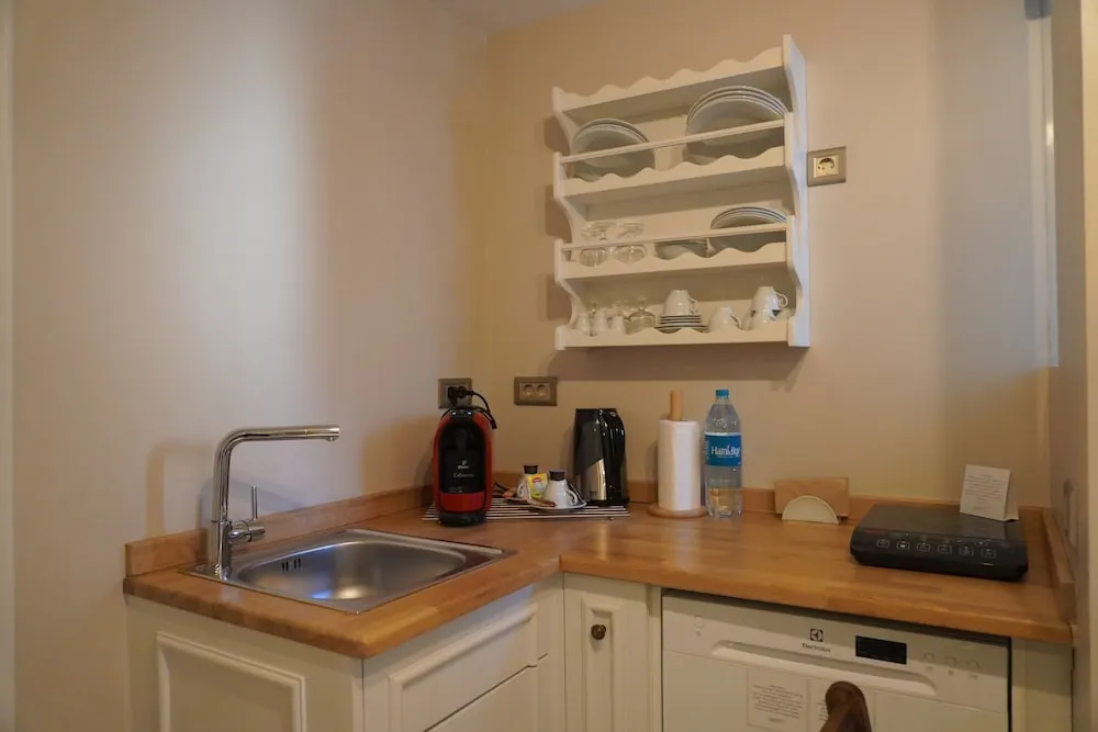 Apartment, 1 Bedroom, Ground Floor (Additional Building) Balcony Apartment )