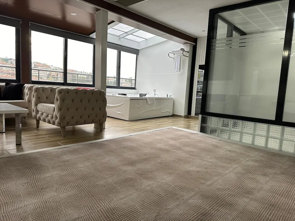 Luxury Süit, 1 Çift Kişilik Yatak ve Çekyat, Özel Banyo