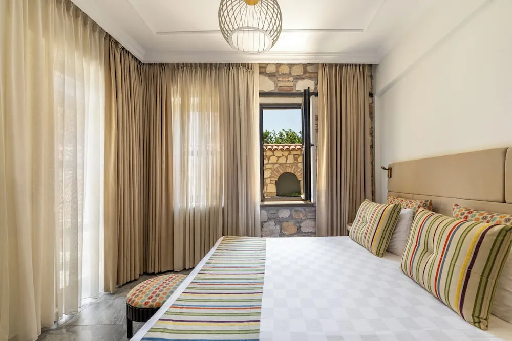 Fiore Anex Deluxe Room