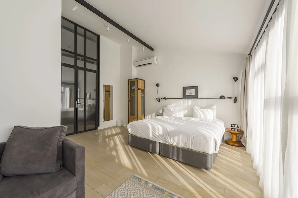 Loft Suite with Kitchen and Terrace