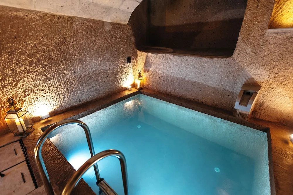 Suite with Private Pool