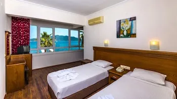 Honeymoon Hotel