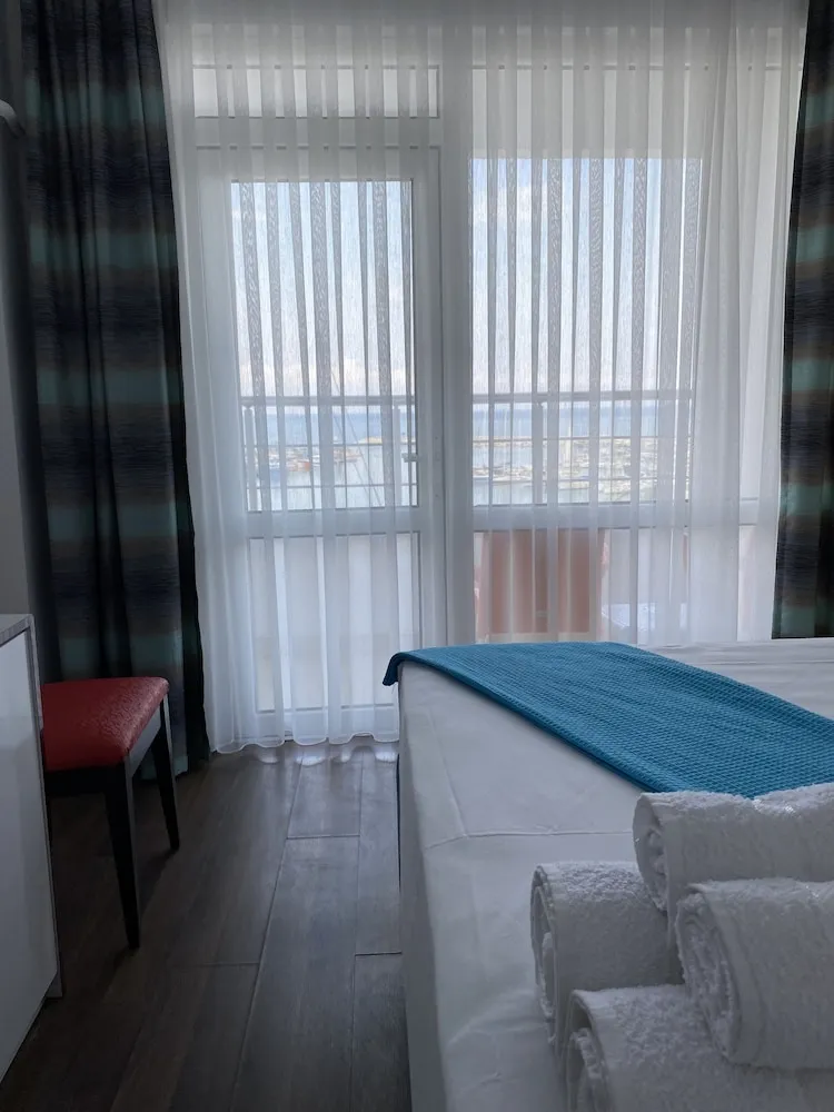 Standard Oda, 1 Çift Kişilik veya 2 Tek Kişilik Yatak, Balkon, Deniz Manzaralı