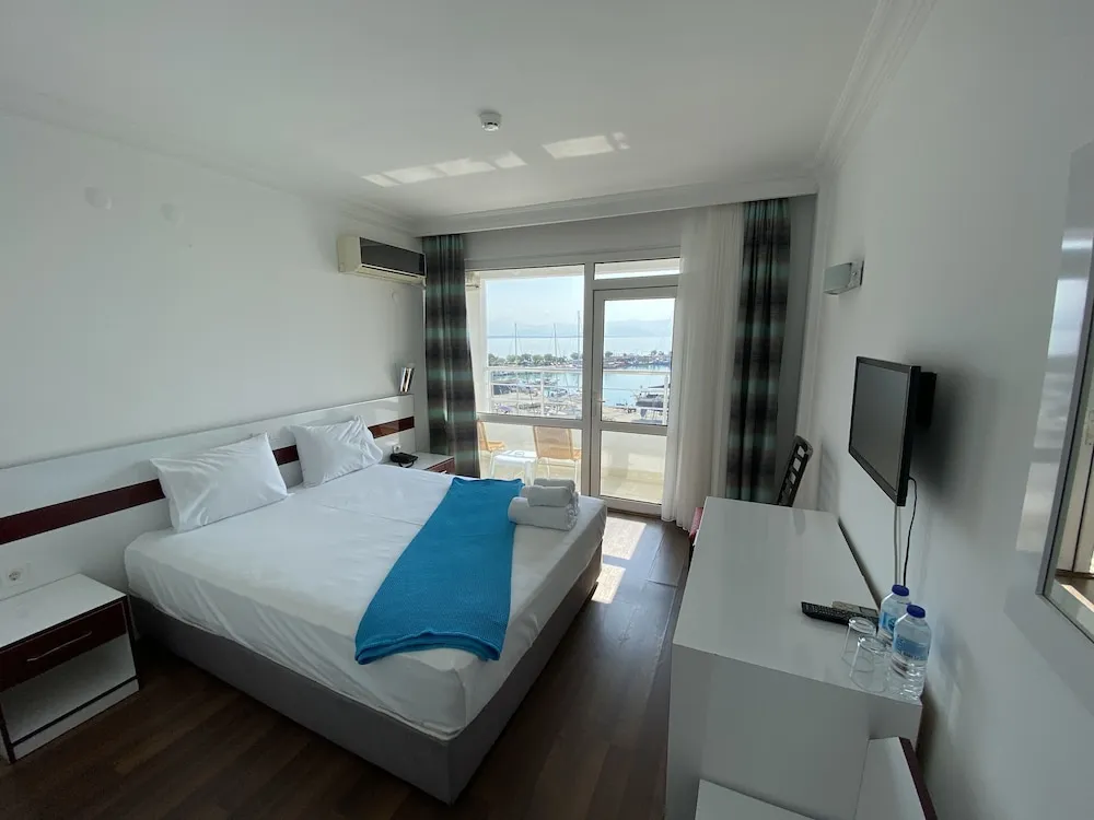 Standard Oda, 1 Çift Kişilik veya 2 Tek Kişilik Yatak, Balkon, Deniz Manzaralı