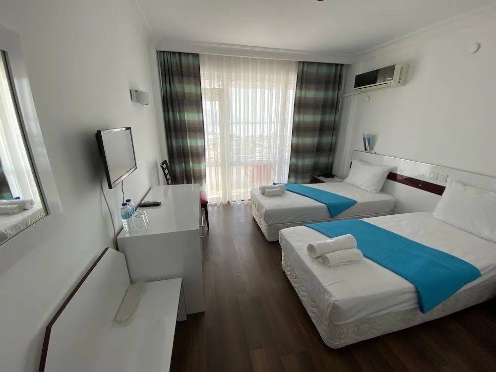 Standard Oda, 1 Çift Kişilik veya 2 Tek Kişilik Yatak, Balkon, Deniz Manzaralı