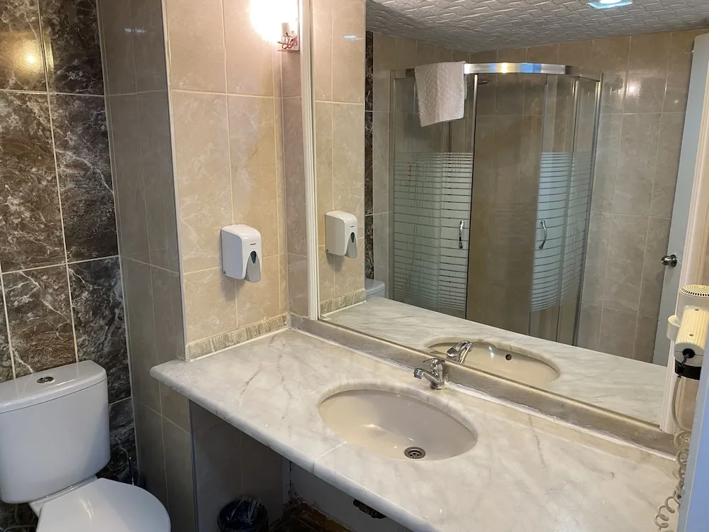 Standard Oda, 1 Çift Kişilik veya 2 Tek Kişilik Yatak, Balkon, Deniz Manzaralı