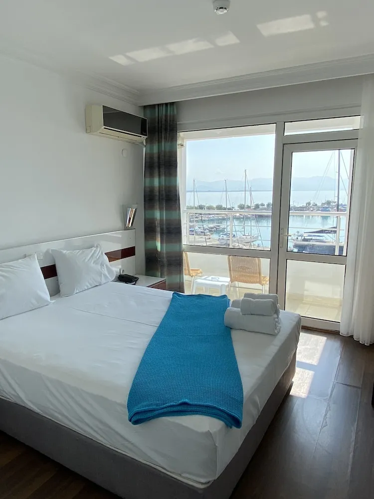 Standard Oda, 1 Çift Kişilik veya 2 Tek Kişilik Yatak, Balkon, Deniz Manzaralı