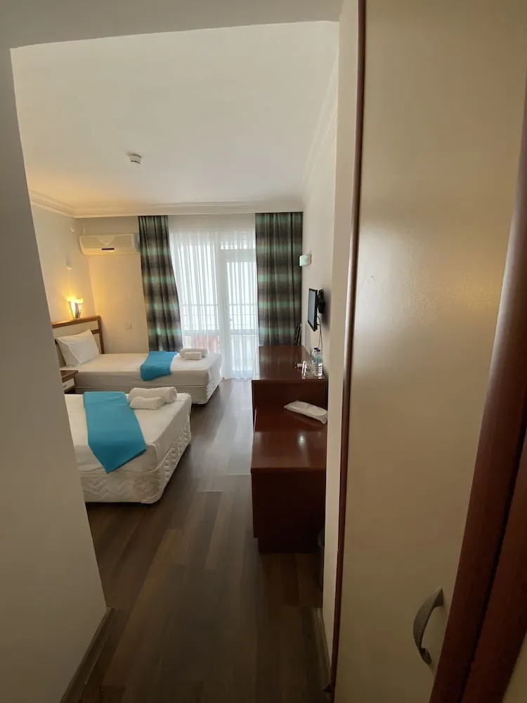 Standard Oda, 1 Çift Kişilik veya 2 Tek Kişilik Yatak, Balkon