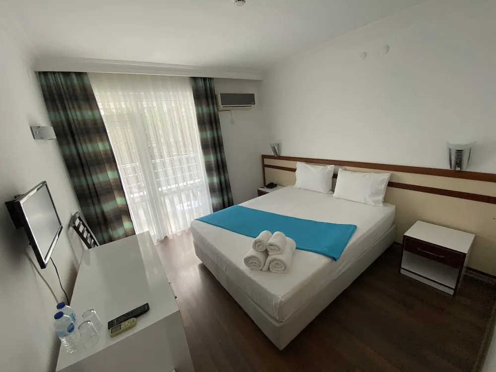 Standard Oda, 1 Çift Kişilik veya 2 Tek Kişilik Yatak, Balkon