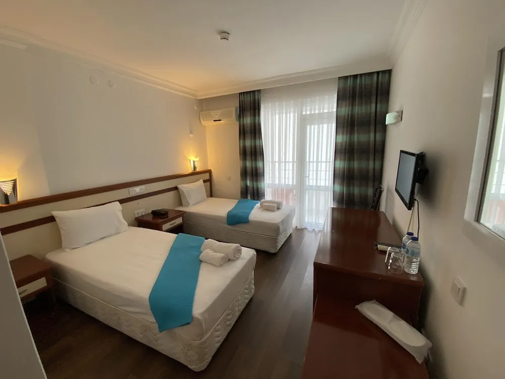 Standard Oda, 1 Çift Kişilik veya 2 Tek Kişilik Yatak, Balkon