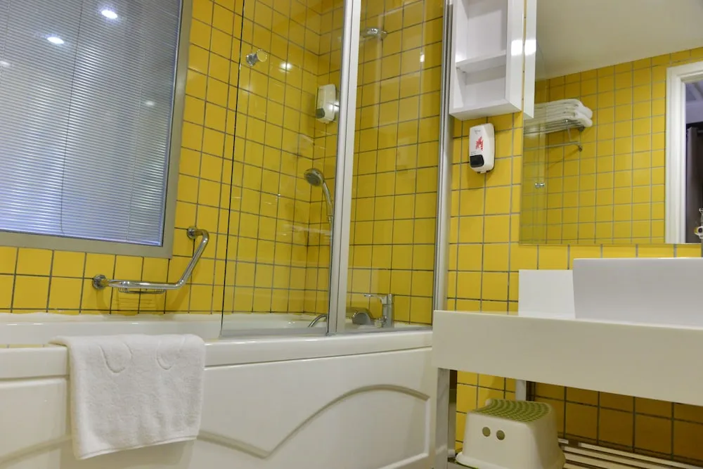 Classic Süit (Whirpool)