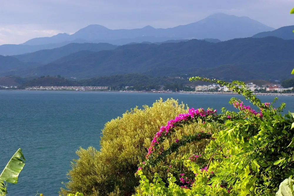 Standard Süit, 2 Yatak Odası, Deniz Manzaralı, Zemin Kat