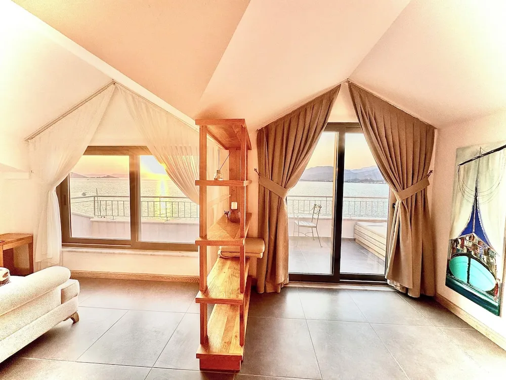 Standard Çatı Katı Süiti (Penthouse), 1 Çift Kişilik Yatak, Deniz Manzaralı