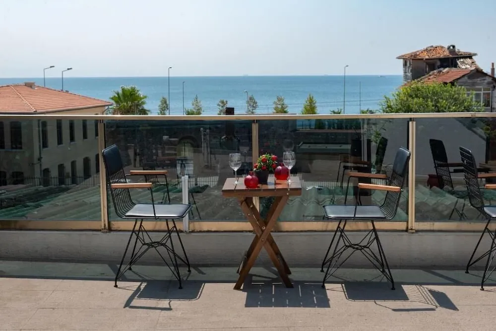 Basic Tek Büyük Yataklı Oda