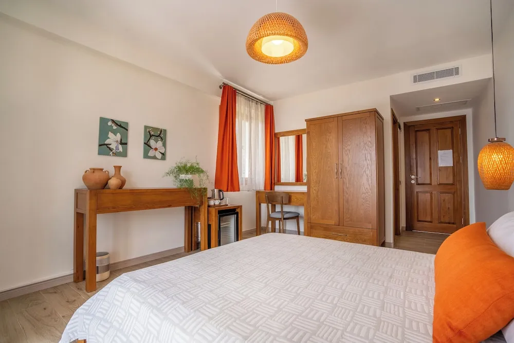Superior Tek Büyük Yataklı Oda, Balkon, Deniz Manzaralı