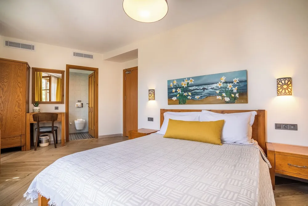 Tek Büyük Yataklı Oda, Balkon, Deniz Manzaralı