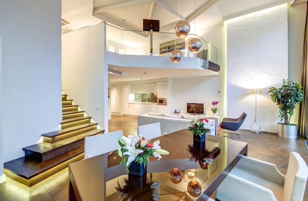 Duplex Grand King Suite