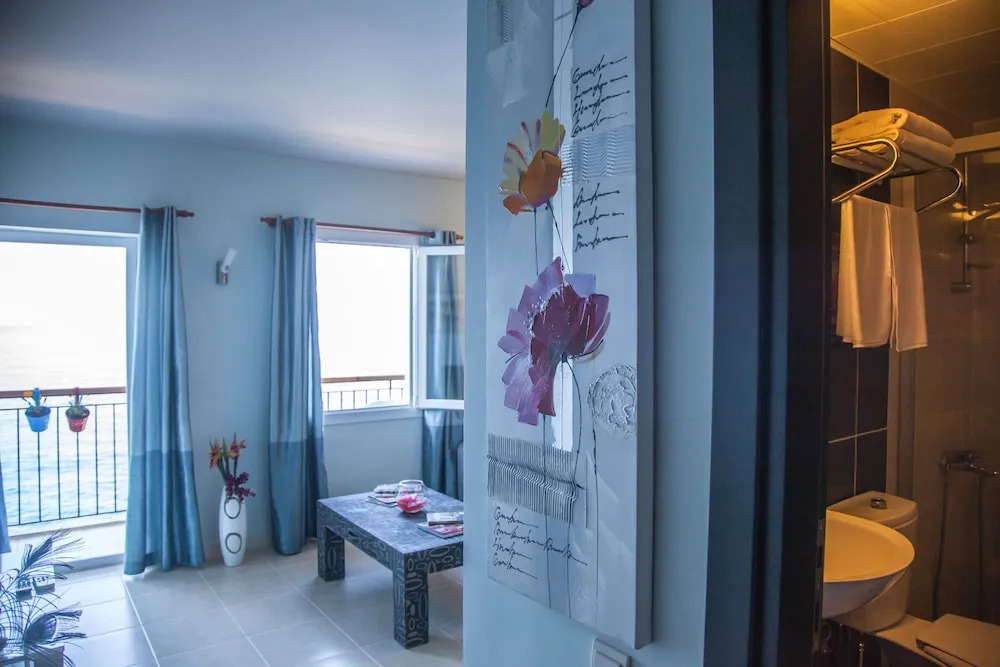 One Bedroom Suite, Sea View
