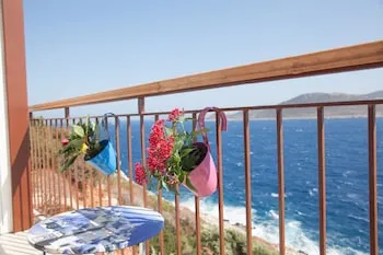 Sunset Villa Hotel