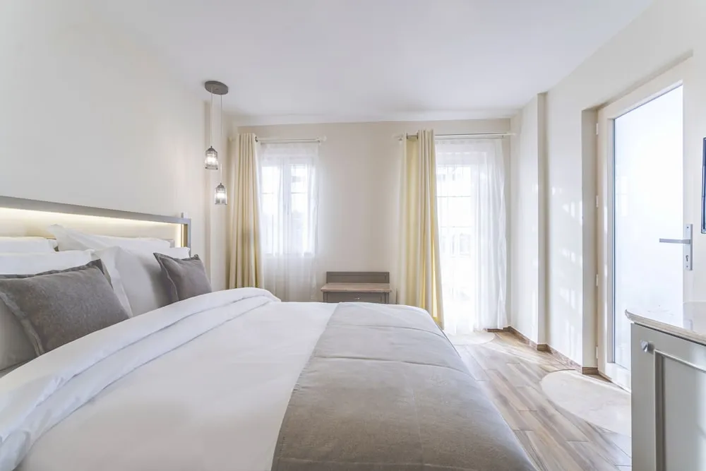 Deluxe Tek Büyük Yataklı Oda, 1 Yatak Odası, Sigara İçilmez, Deniz Manzaralı