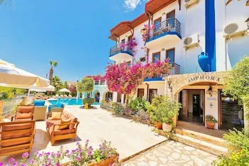 Amphora Hotel