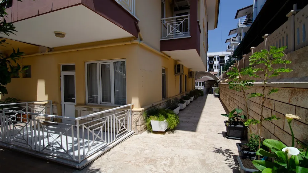 Classic Oda, Sigara İçilmez, Havuz Manzaralı
