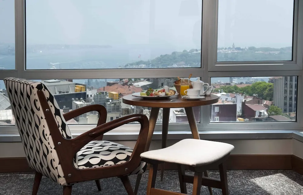 Superior Oda, 1 En Büyük (King) Boy Yatak, Deniz Manzaralı
