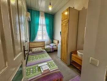 Eolya Konuk Evi