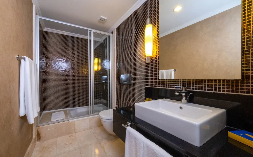 Pasha Suite