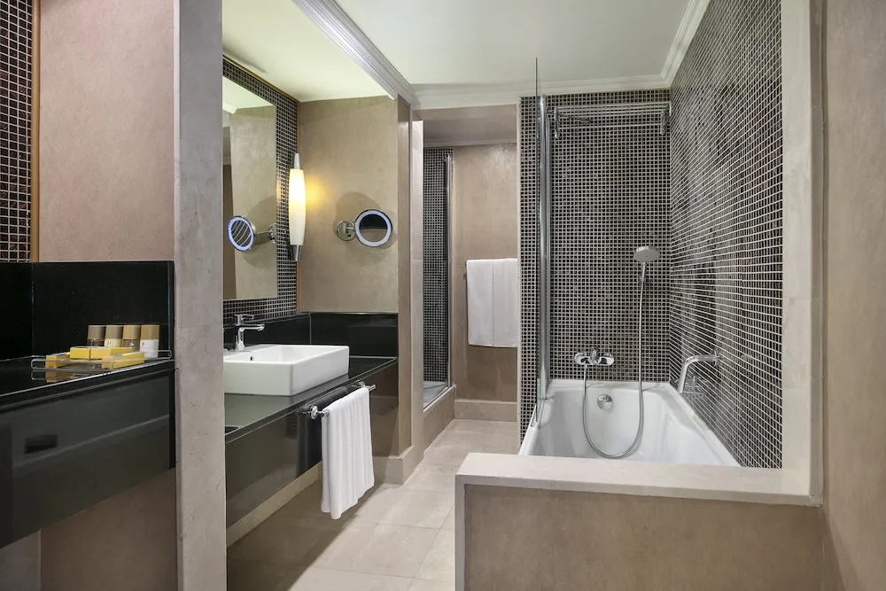 Lale Suite