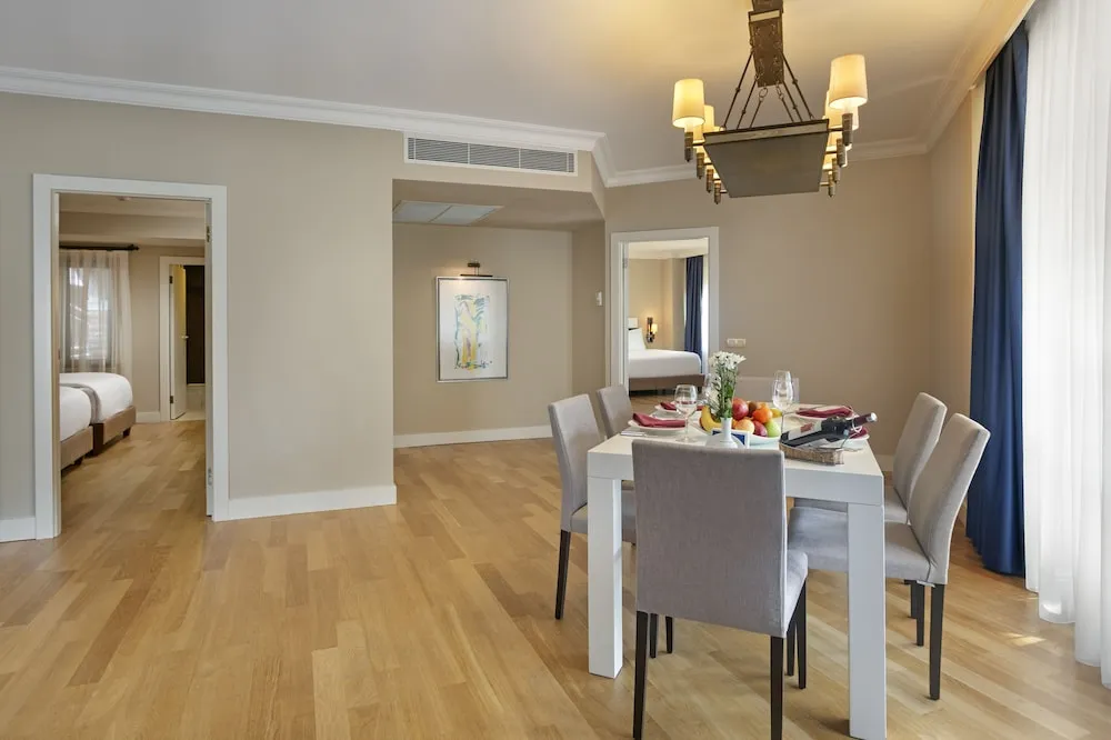 Garden Suite
