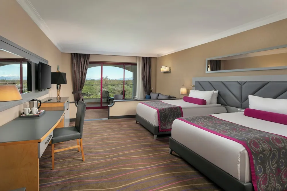 Junior Suite Room with Garden View