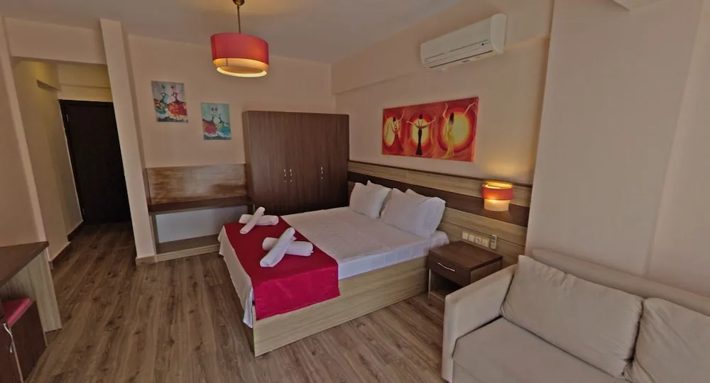 Standard Oda, 1 Büyük (Queen) Boy Yatak, Deniz Manzaralı
