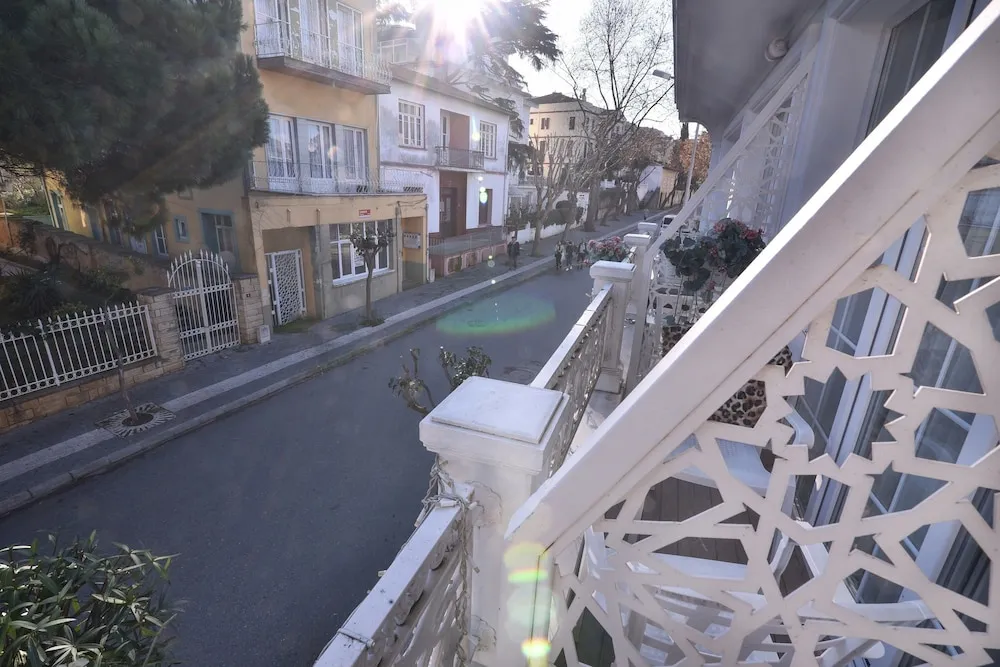 Deluxe Oda, Balkon