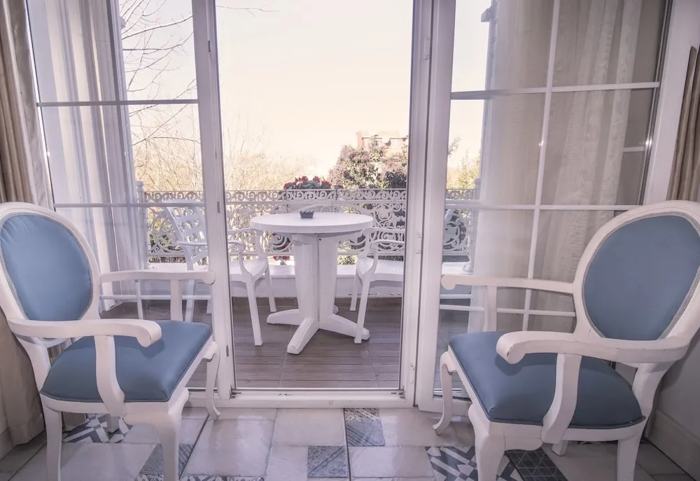 Deluxe Oda, Balkon