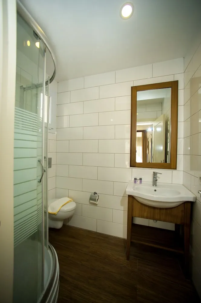 Standard Üç Kişilik Oda, 1 Yatak Odası, Sigara İçilebilir, Sauna