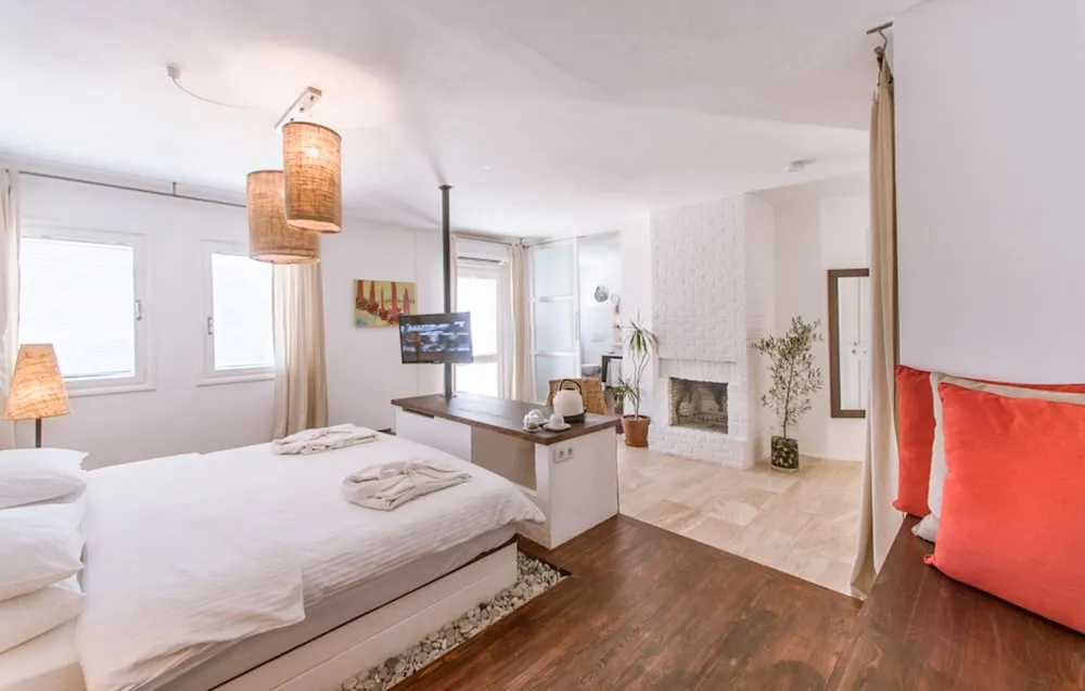 Passionate Room