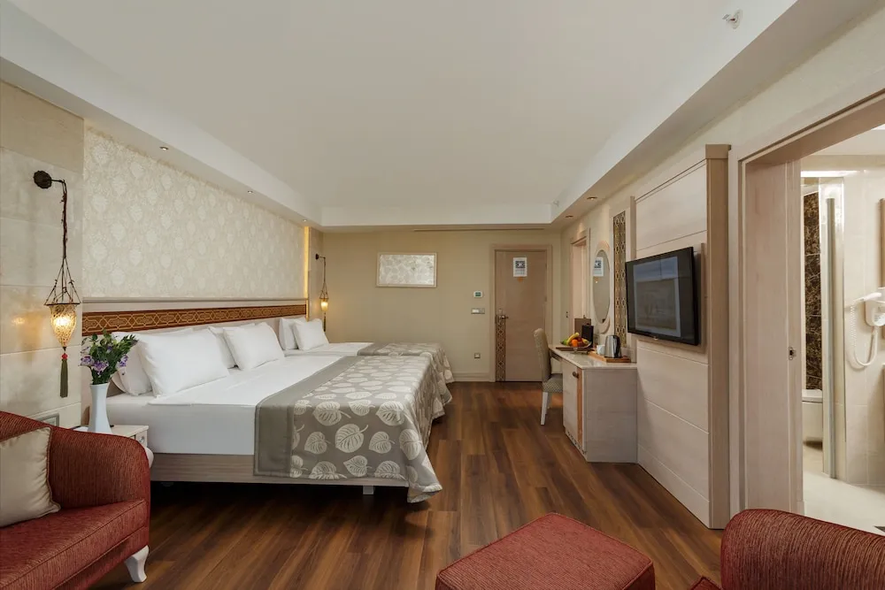 Deluxe Superior Room