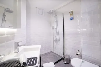 Barin Hotel