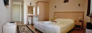 Kaunos Hotel