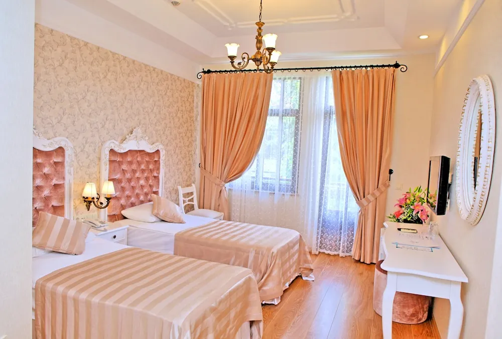 Deluxe Double Twin Room with Balcony