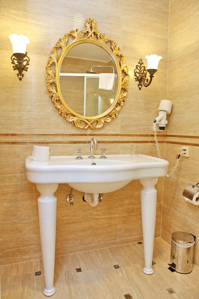 Deluxe Double Twin Room with Balcony