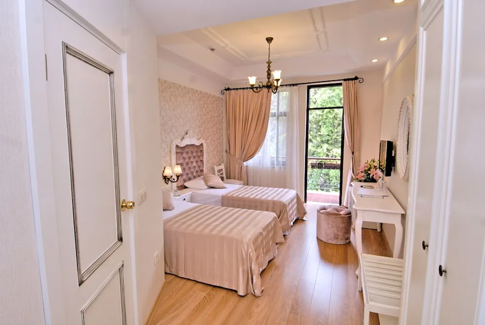 Deluxe Double Twin Room with Balcony