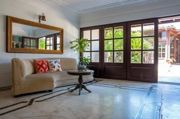 Aspen Hotel - Special Class