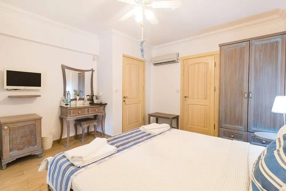 Tek Büyük Yataklı Oda