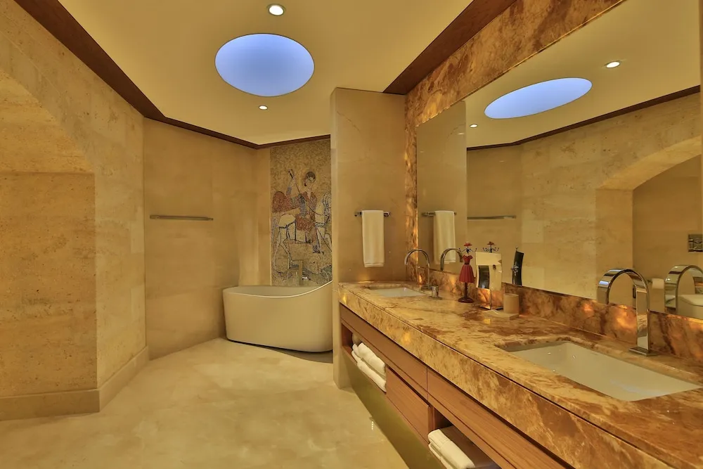 Deluxe Stone Suite ( Inara )